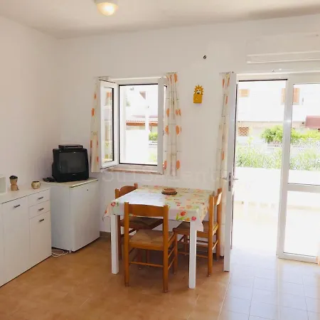 Monolocale Bomboniera Дом отдыха